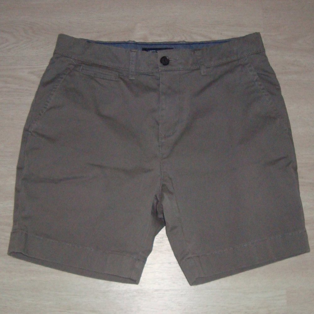 MENS TOMMY HILFIGER GRAY CHINO SHORTS